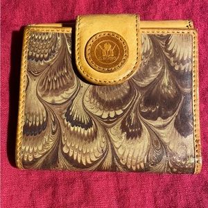 Woman’s Wallet